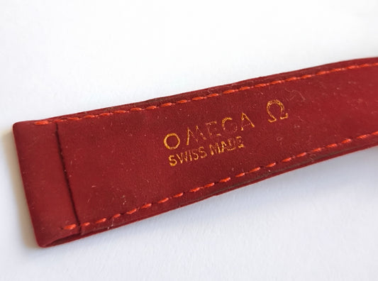 Omega N° 27 Rare vintage genuine Red leather strap 18,5mm swiss made.
Used condition with signs of use.