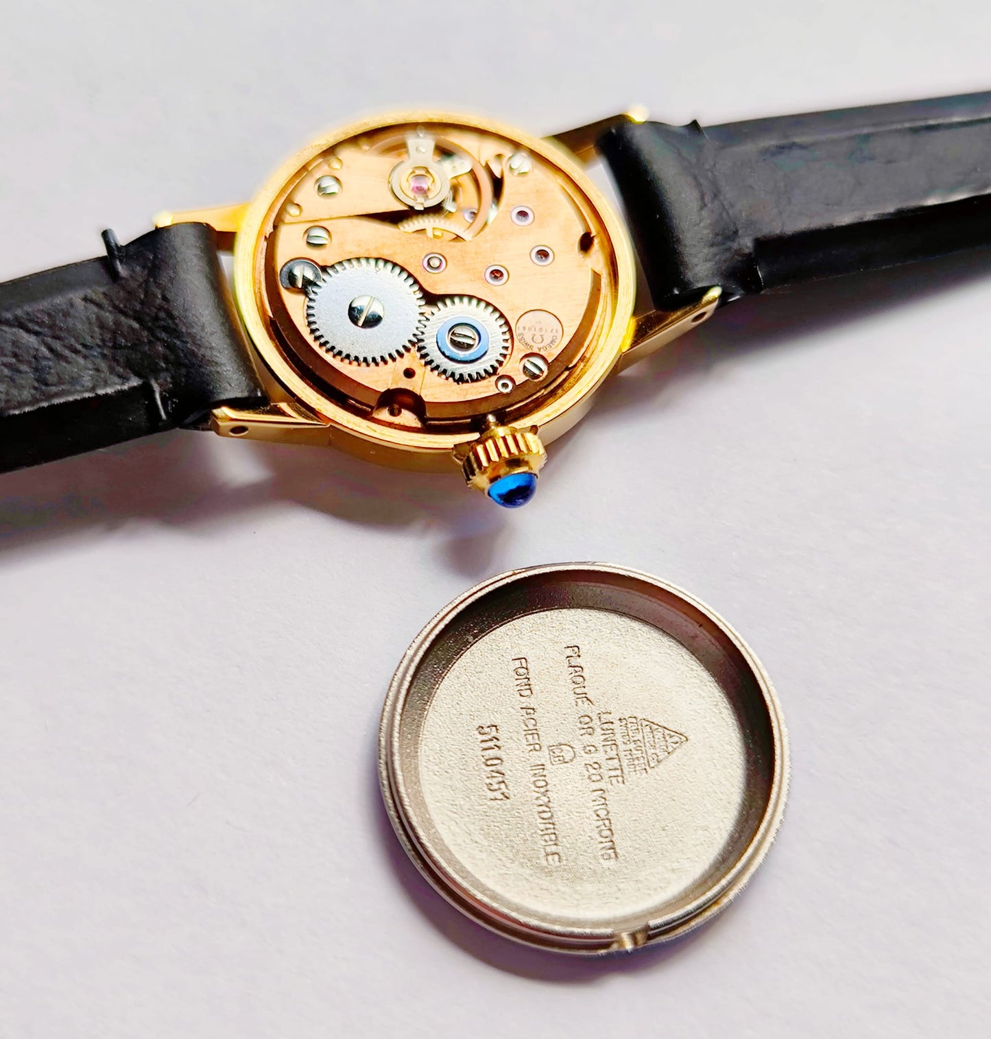 OMEGA Genève Ladies' Watch 20mm Gold Plated - Blue Jewel Crown