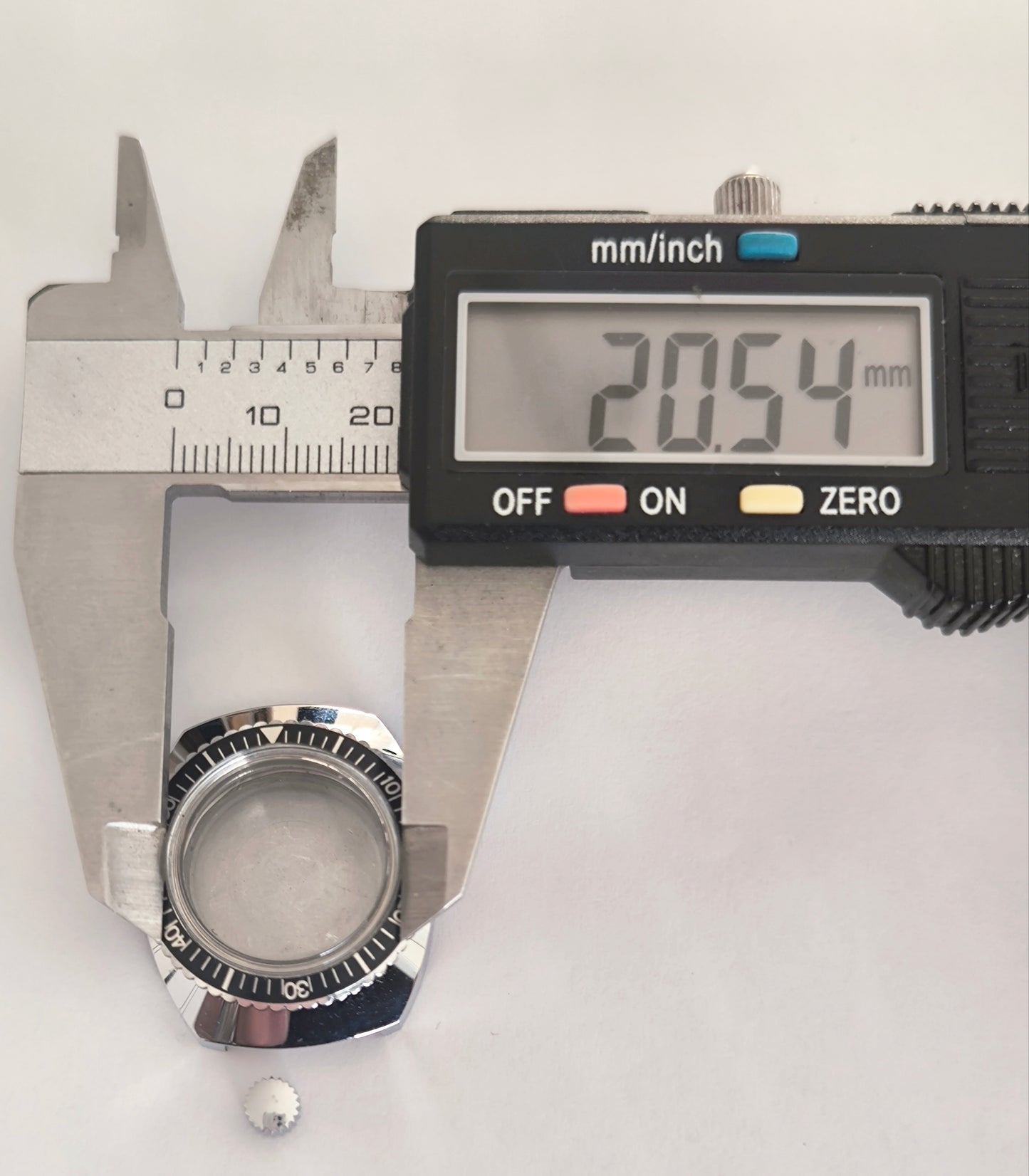 New Old Stock Ladies' Mortima Diver's mechanical vintage case