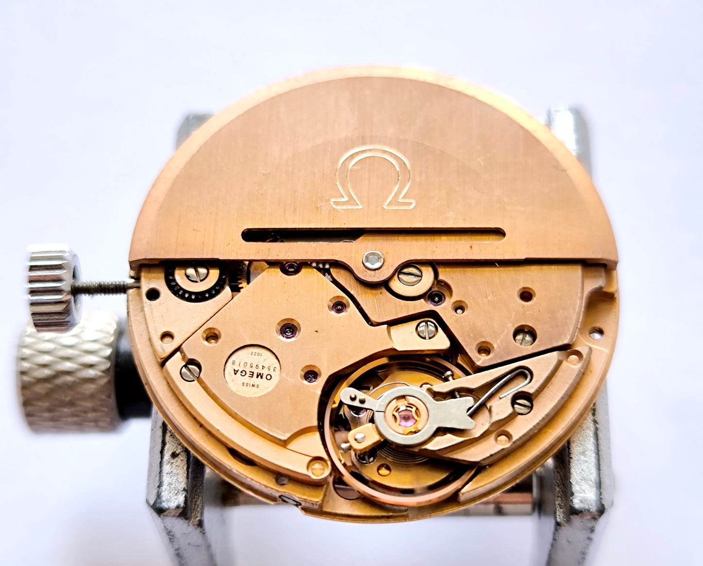 OMEGA  CAL 1022 AUTOMATIC WATCH MOVEMENT WORKING