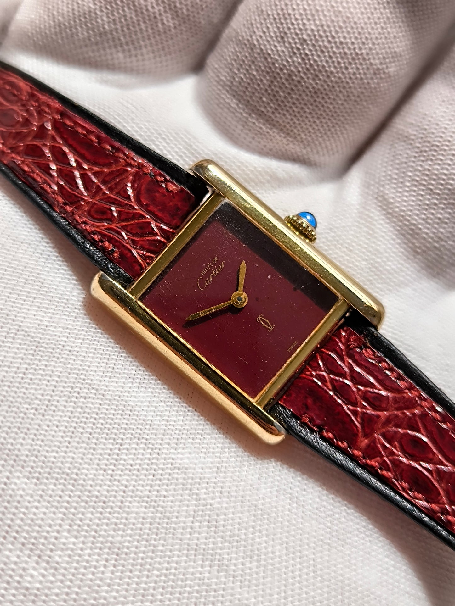 Must de Cartier Tank Burgundy dial 925 silver with 18k gold vermeil