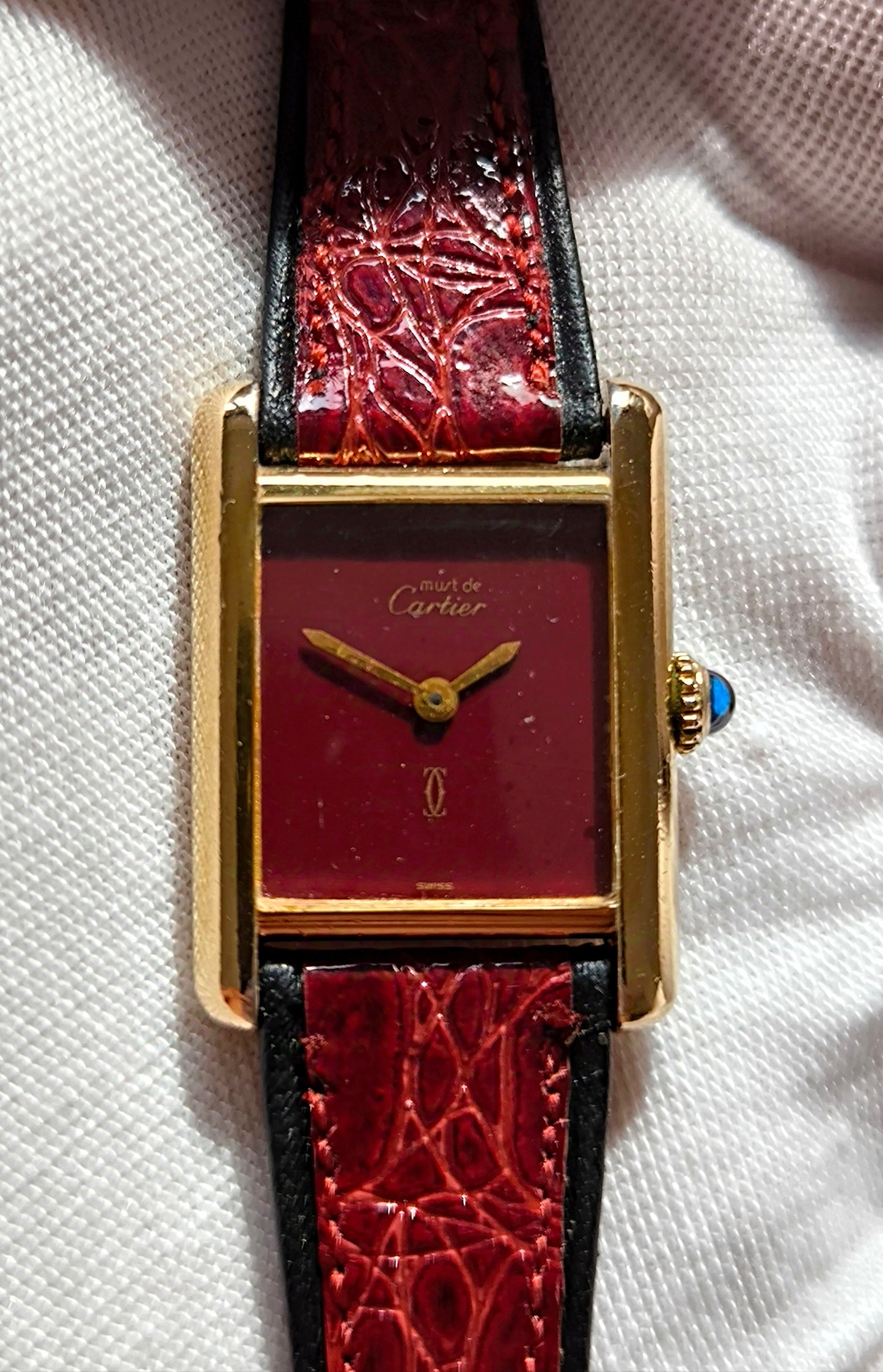 Must de Cartier Tank Burgundy dial 925 silver with 18k gold vermeil