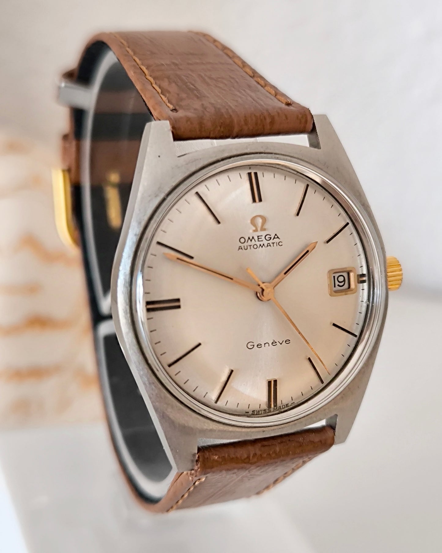 OMEGA AUTOMATIC CAl. 565 REF 166.041