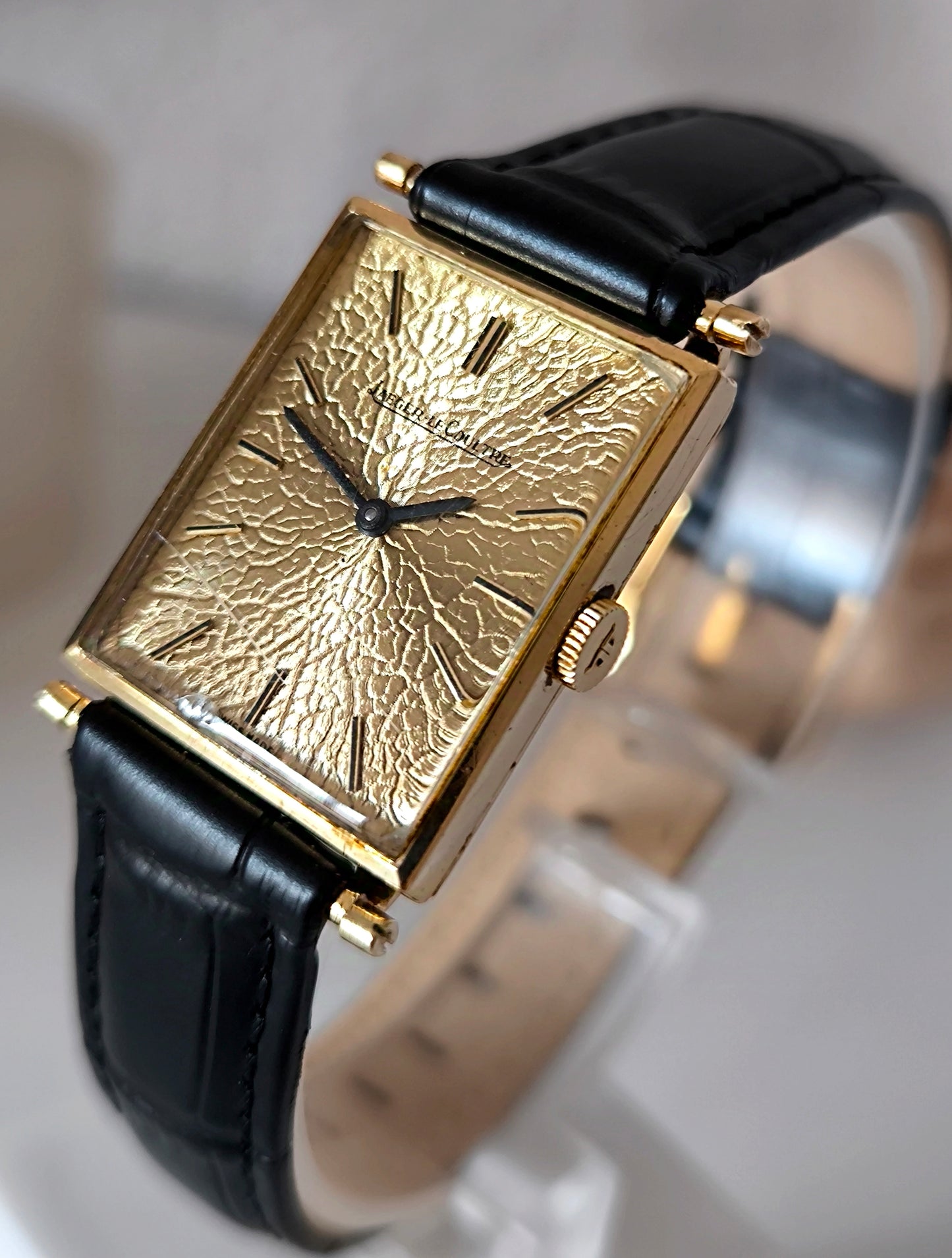 Jaeger Lecoultre Tank 18k Solid Gold Watch