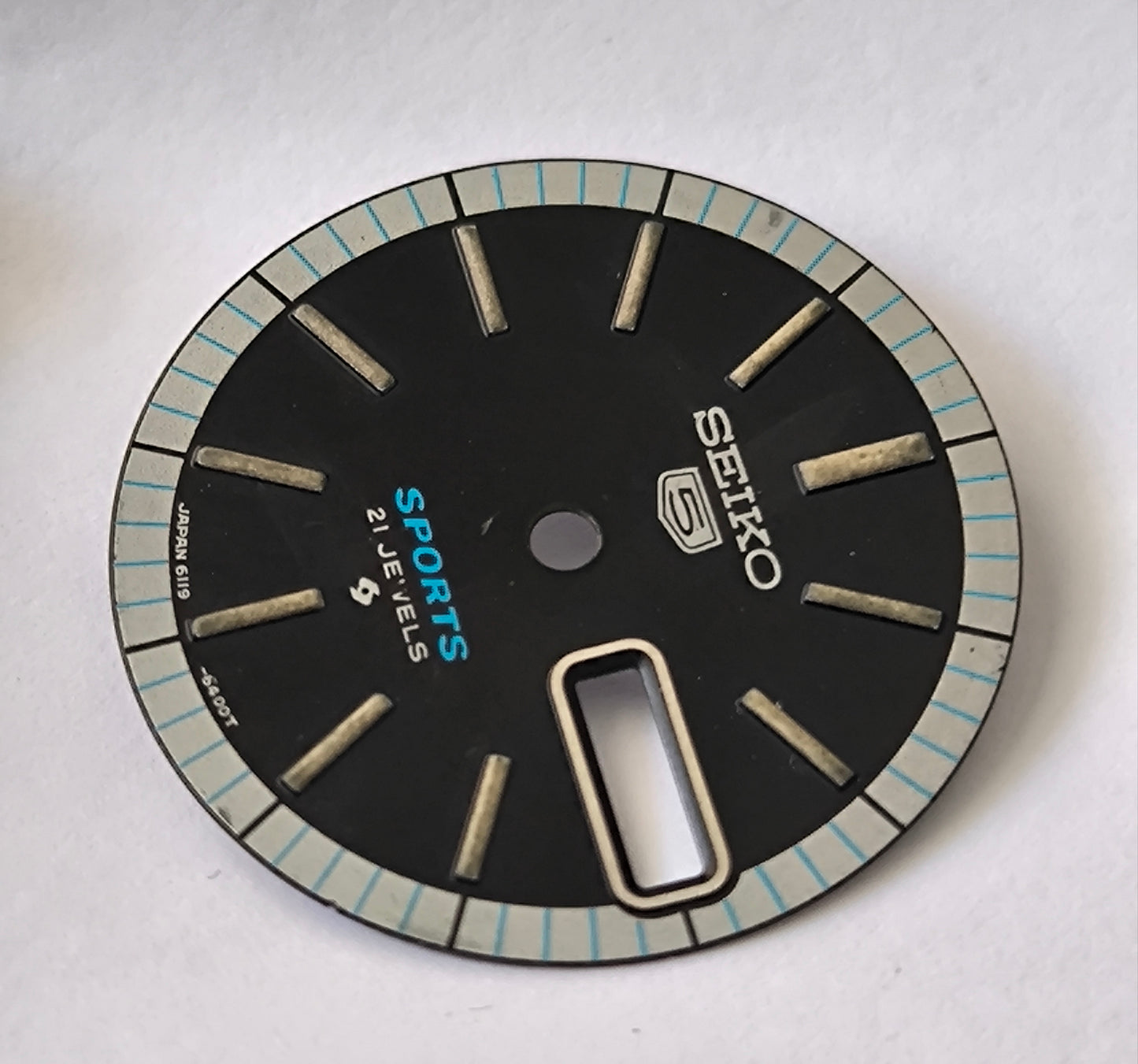 SEIKO BLACK DIAL FOR 5 SPORT CAL 6119