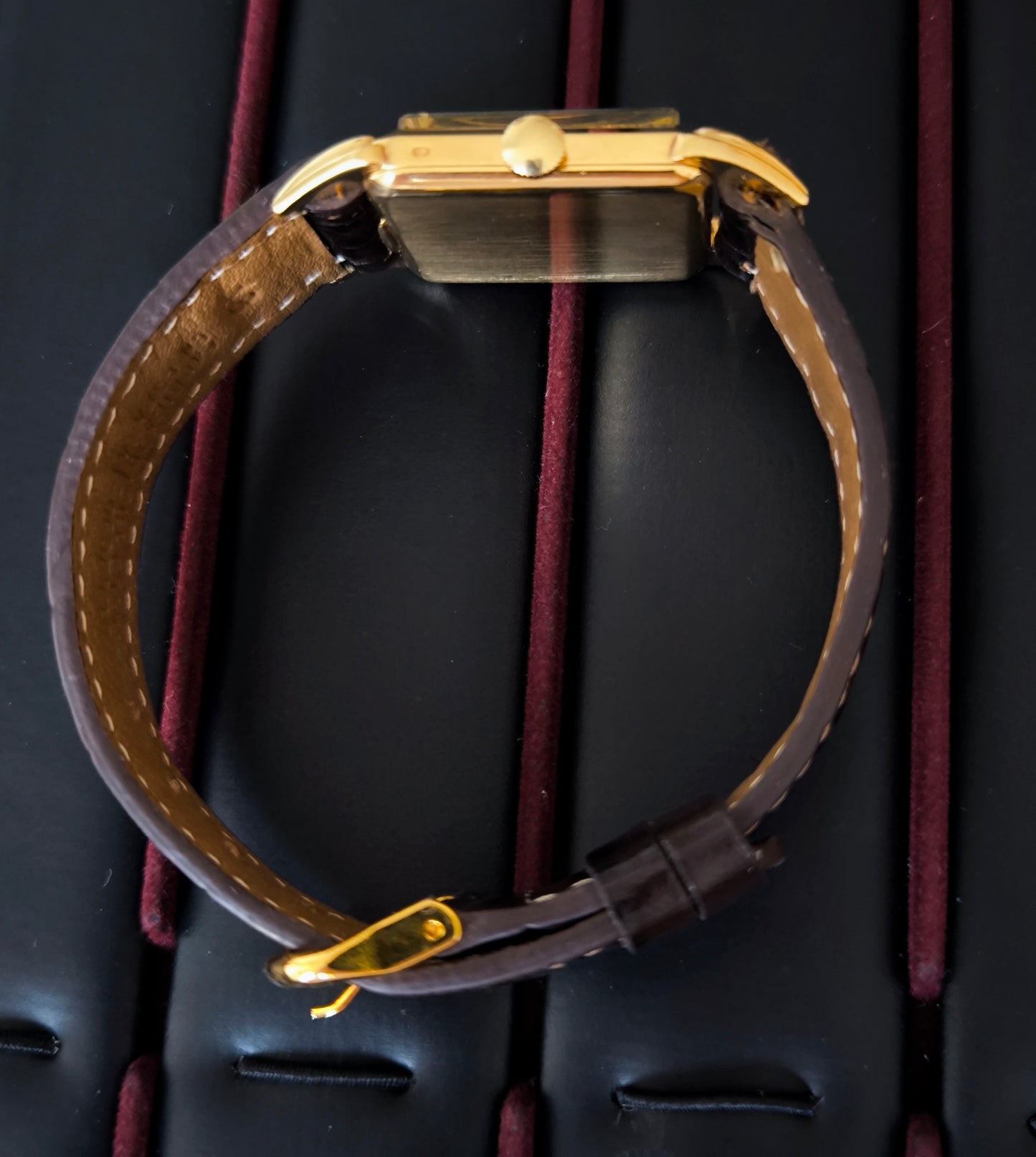Vintage Omega Art Deco Tank – Solid 18K Gold