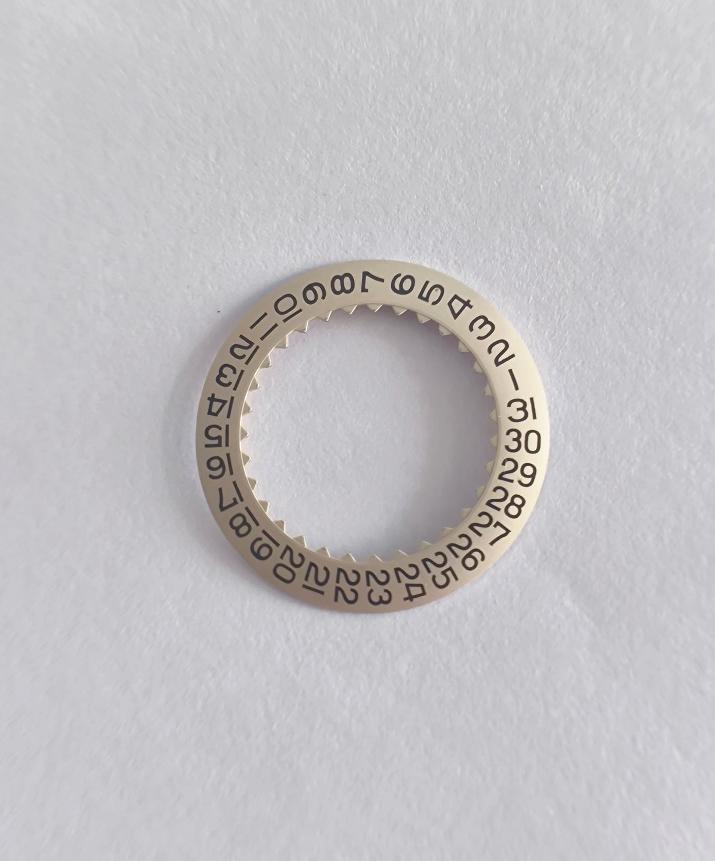 Certina 25.651-2557/1, Date disc,Off White Color, bewelled, date at 3