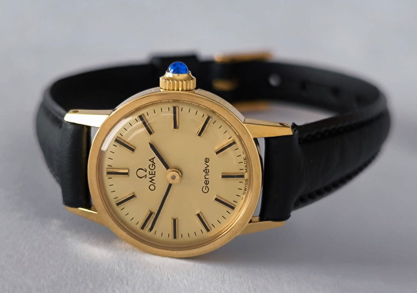 OMEGA Genève Ladies' Watch 20mm  Gold Plated - Blue Jewel Crown