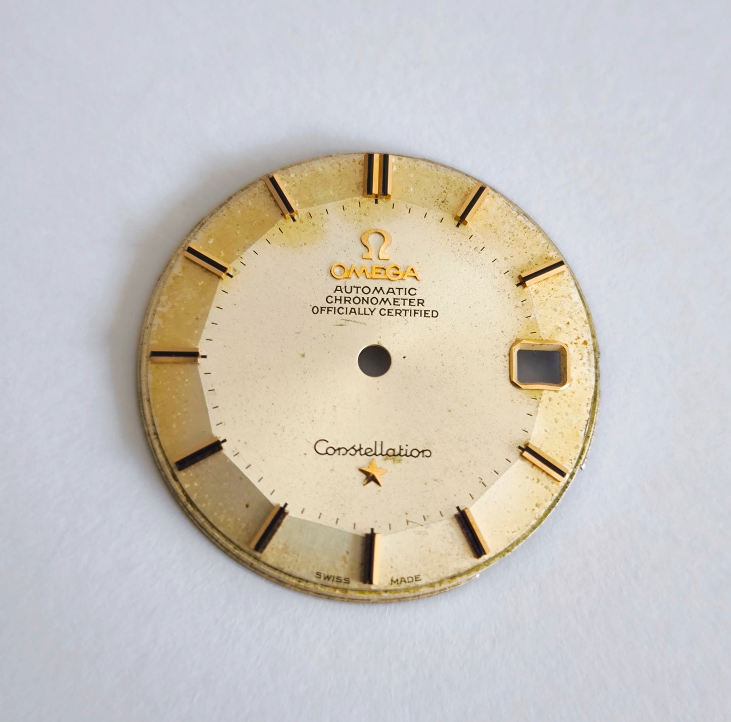 Omega Constellation Pie Pan Tropical Patina Dial 29.3mm Cal. 561 + Original Dauphine Hands