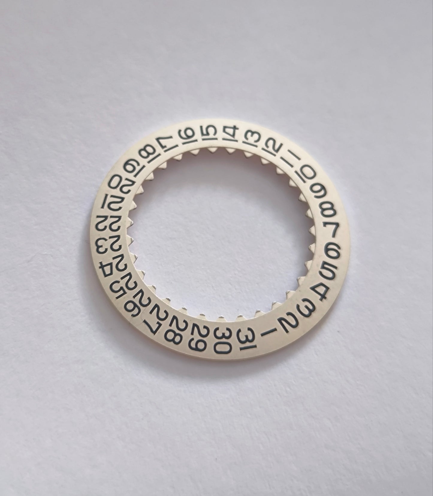 Certina 25.651-2557/1, Date disc, Off White Color, flat