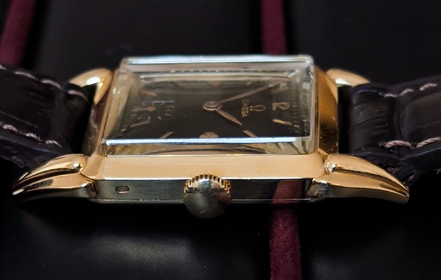Vintage Omega Art Deco Tank – Solid 18K Gold