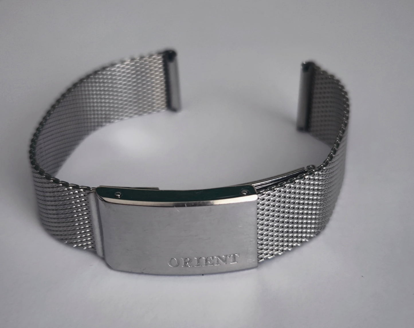 Vintage Orient Stainless Steel Mesh Watch Bracelet – 18mm