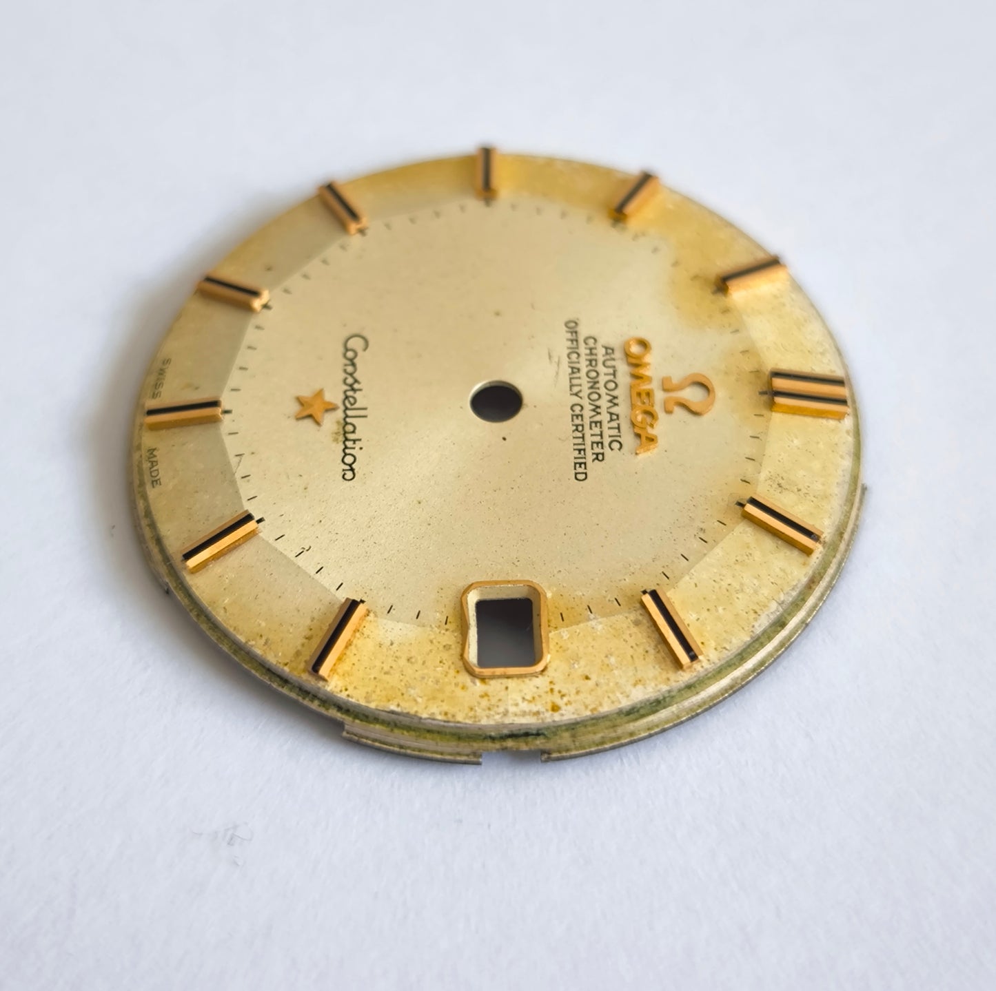 Omega Constellation Pie Pan Tropical Patina Dial 29.3mm Cal. 561 + Original Dauphine Hands