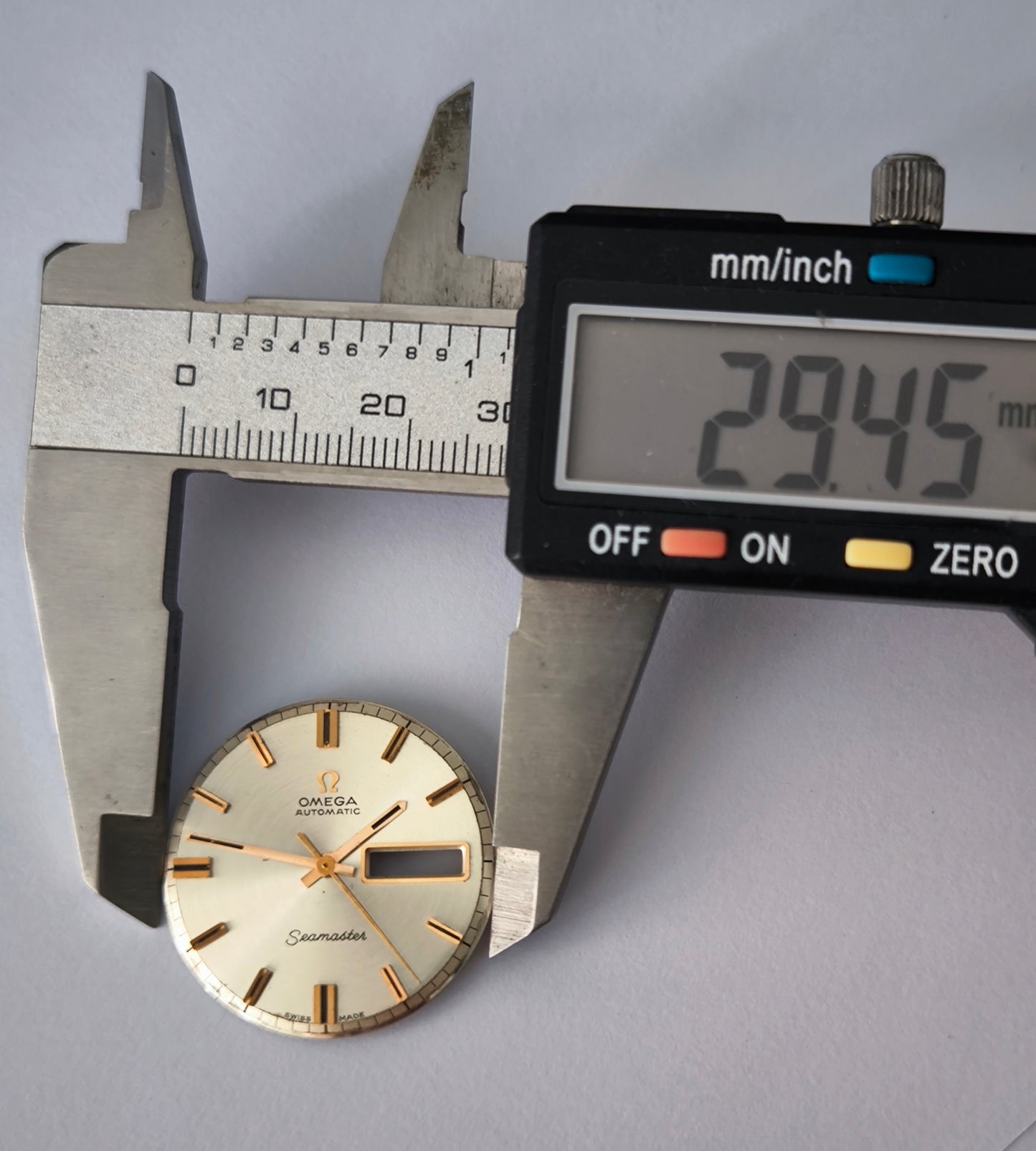 Original Omega Seamaster Dial 29,45mm Cal. 751 / 752 Day-Date with Original Hands