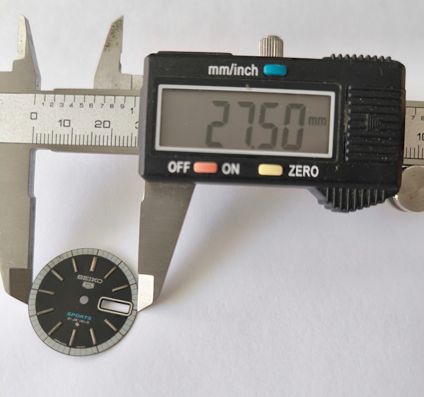 SEIKO BLACK DIAL FOR 5 SPORT CAL 6119