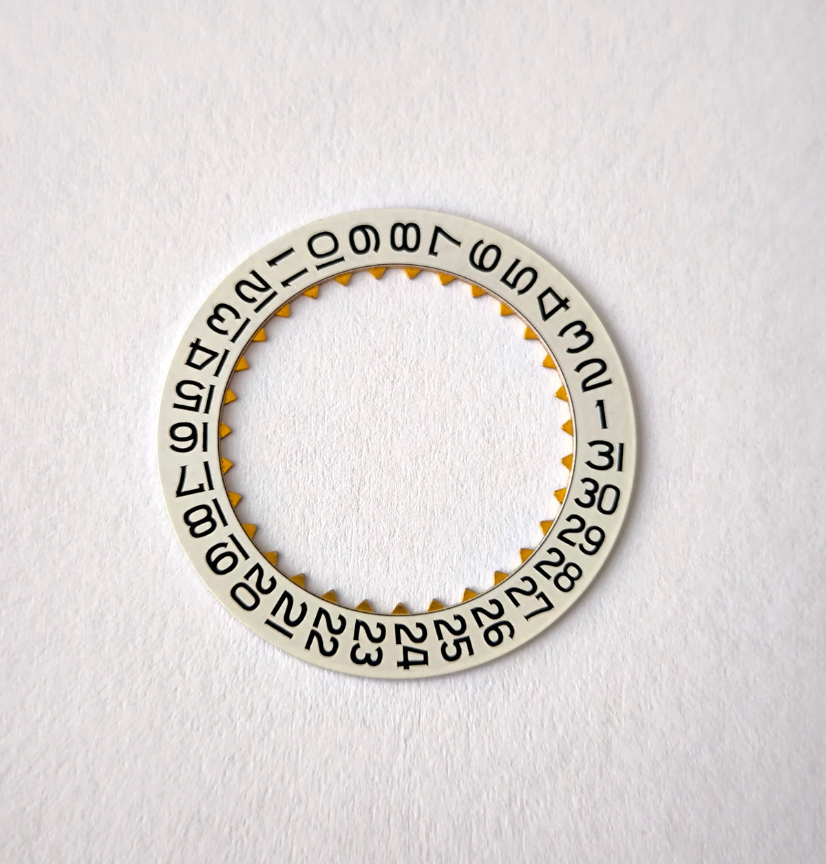 Omega 1040-1580 Date Indicator – NOS – Off-White / Ivory Color
