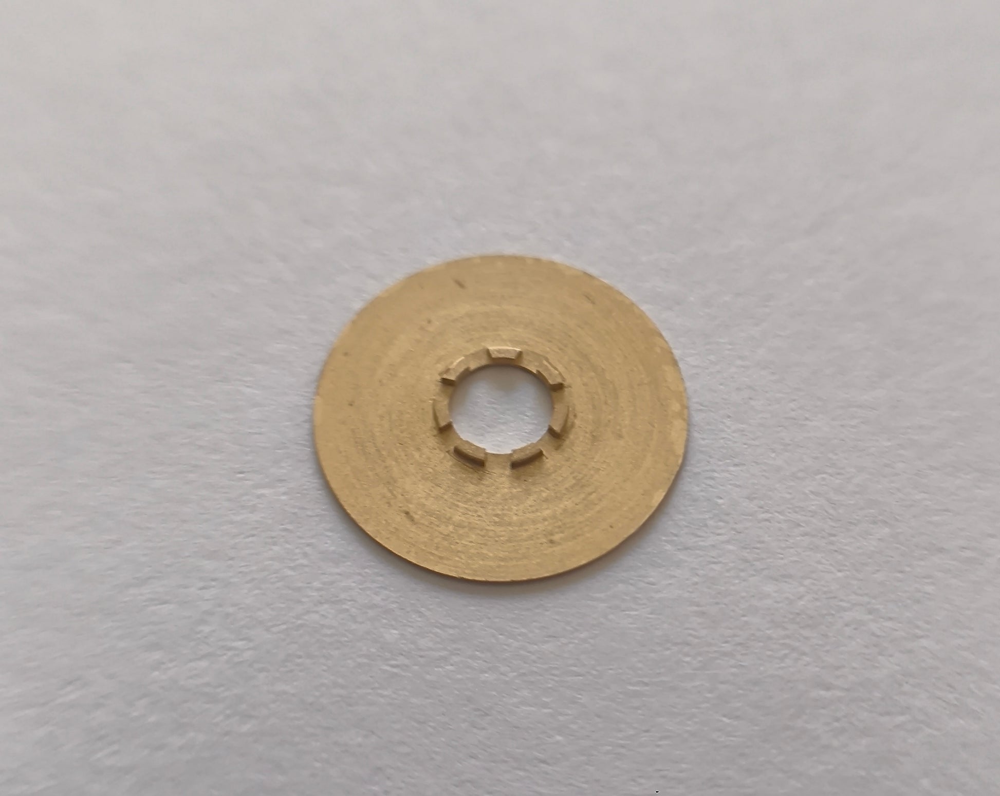 Certina KF 25-652 day disc gold champagne rear side mounting detail