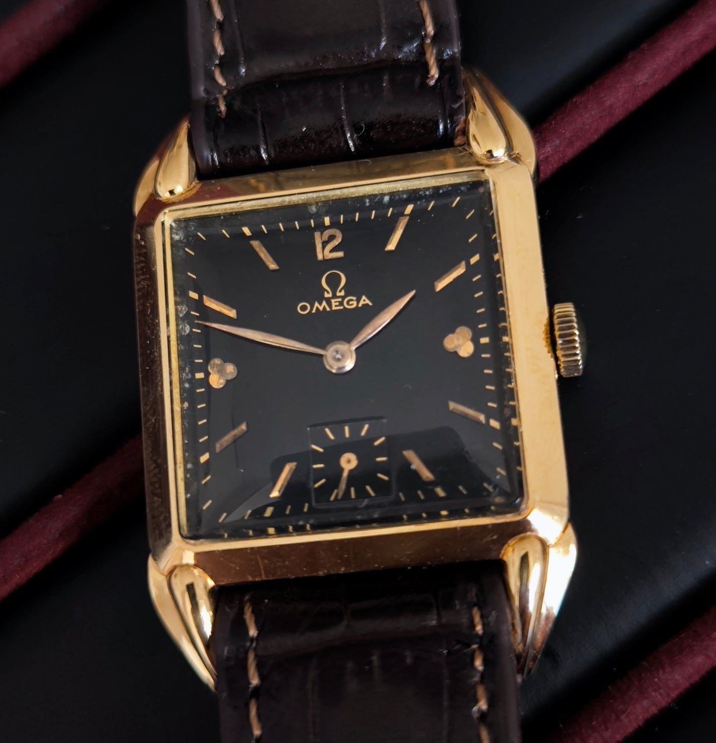 Vintage Omega Art Deco Tank – Solid 18K Gold