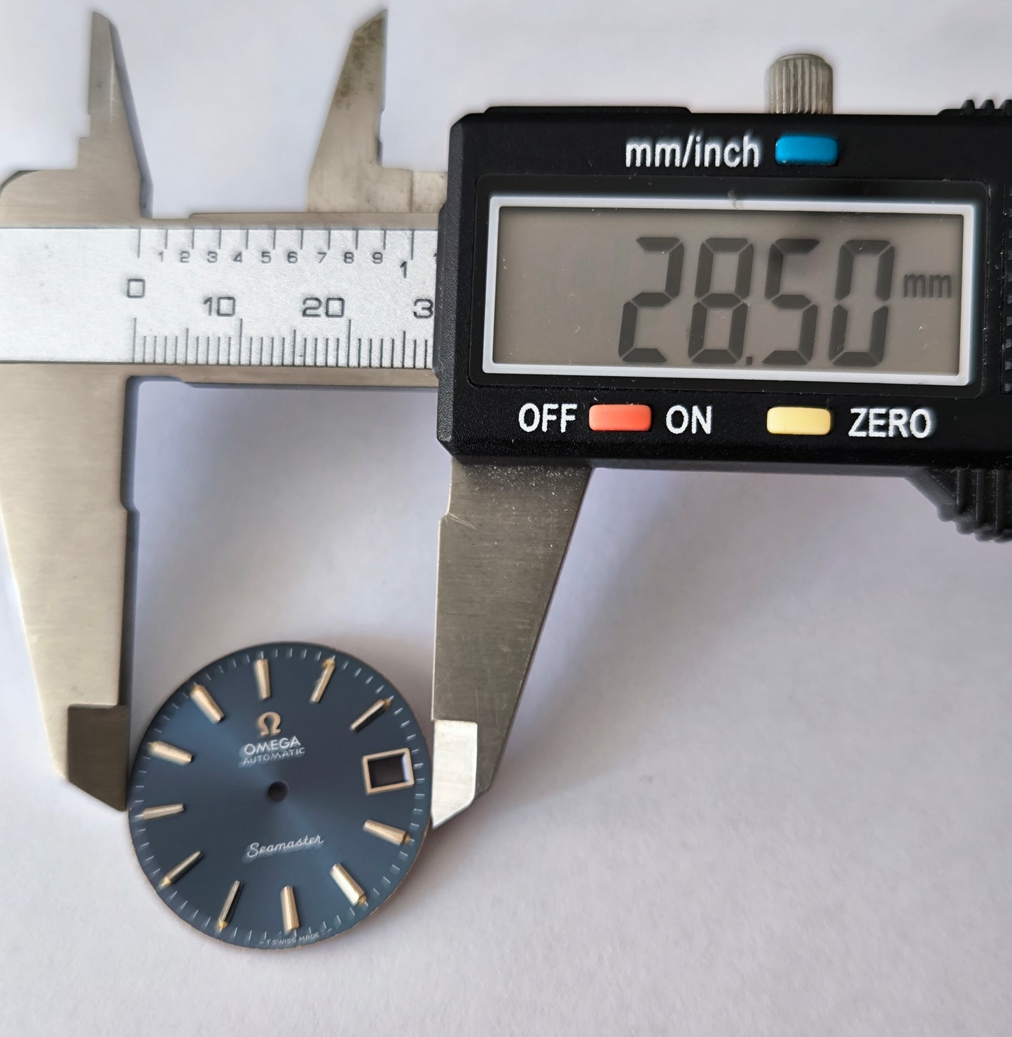 OMEGA Seamaster Blue Sunburst Dial 28.5mm - Vintage Cal. 1012 Automatic