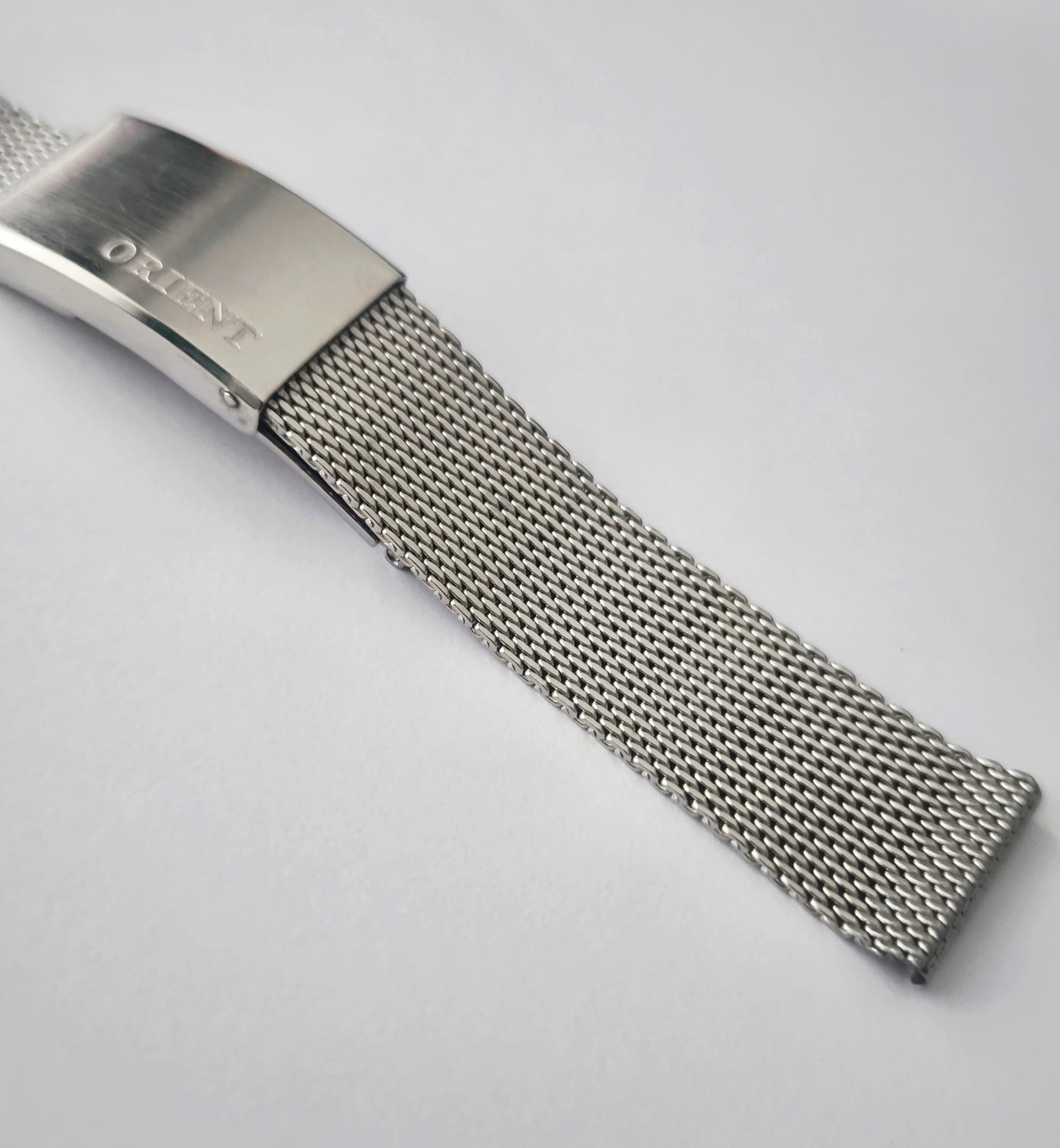 Vintage Orient Stainless Steel Mesh Watch Bracelet – 18mm